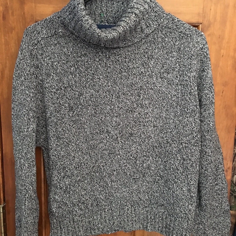 Cropped Liz Claiborne Sweater